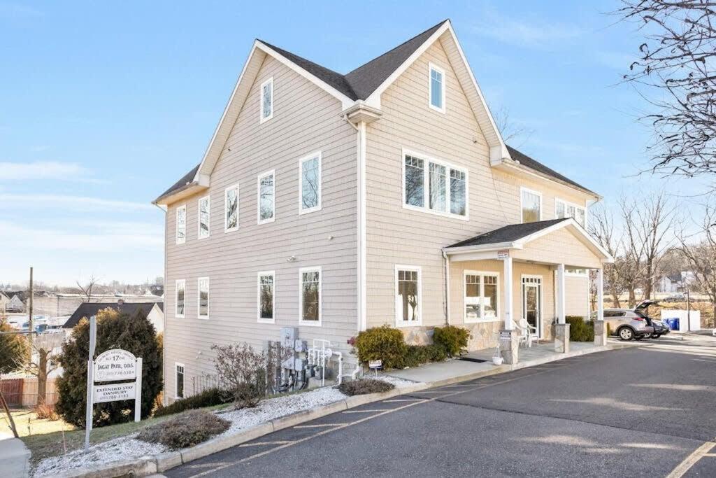 Cozy 1 Bedroom Apt Kitchen Central Danbury Exterior foto